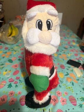 Singing mobile Santa figure